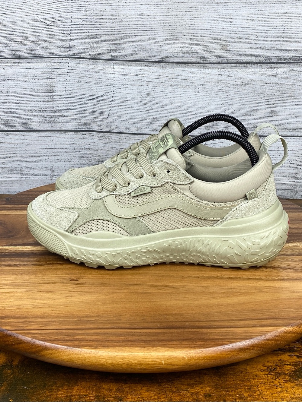 Vans UltraRange Neo VR3 MTE Mono Sage Green Shoes Women’s Sneaker Size 8